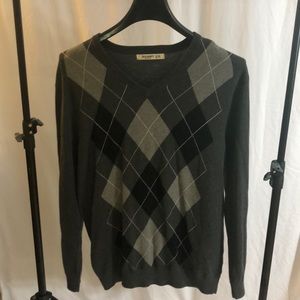 Old navy sweater